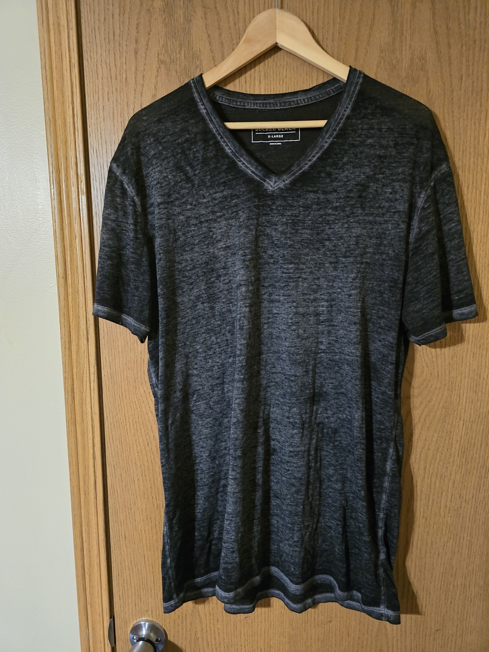 Buckle Black V Neck Tee